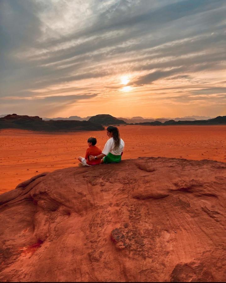 Sun Luxury Camp &Tour Apartment Wadi Rum Luaran gambar