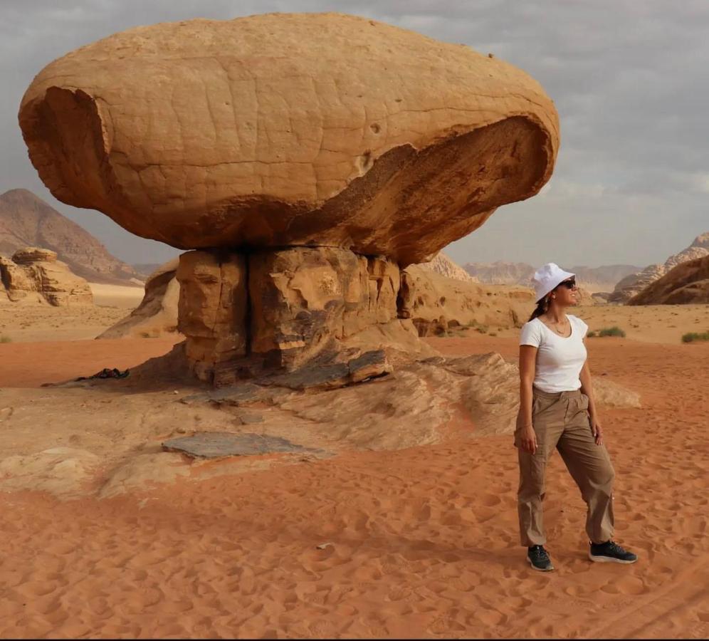 Sun Luxury Camp &Tour Apartment Wadi Rum Luaran gambar