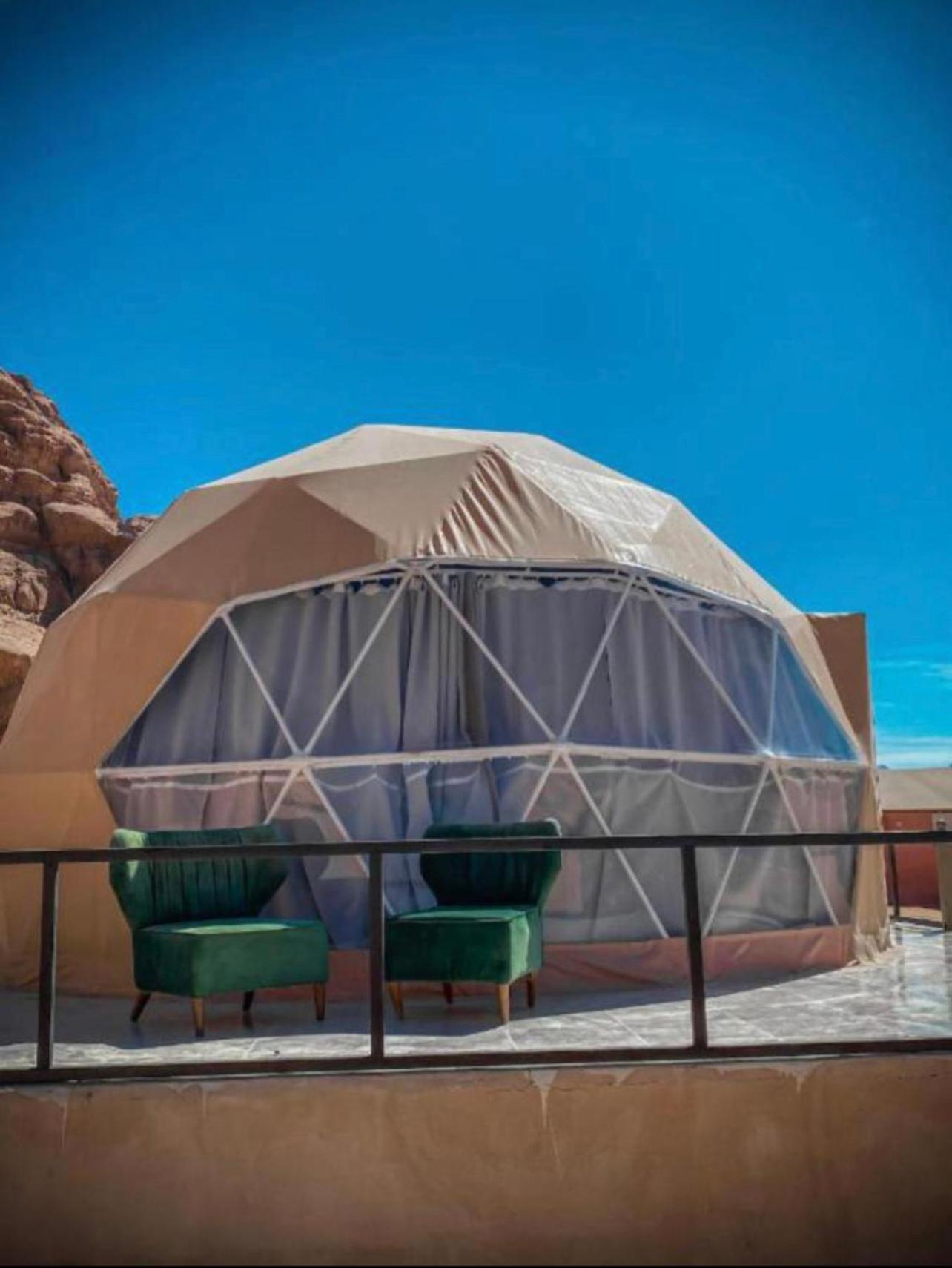 Sun Luxury Camp &Tour Apartment Wadi Rum Luaran gambar